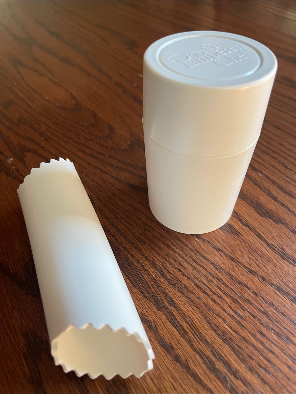 Pampered Chef Garlic slicer with peeler
